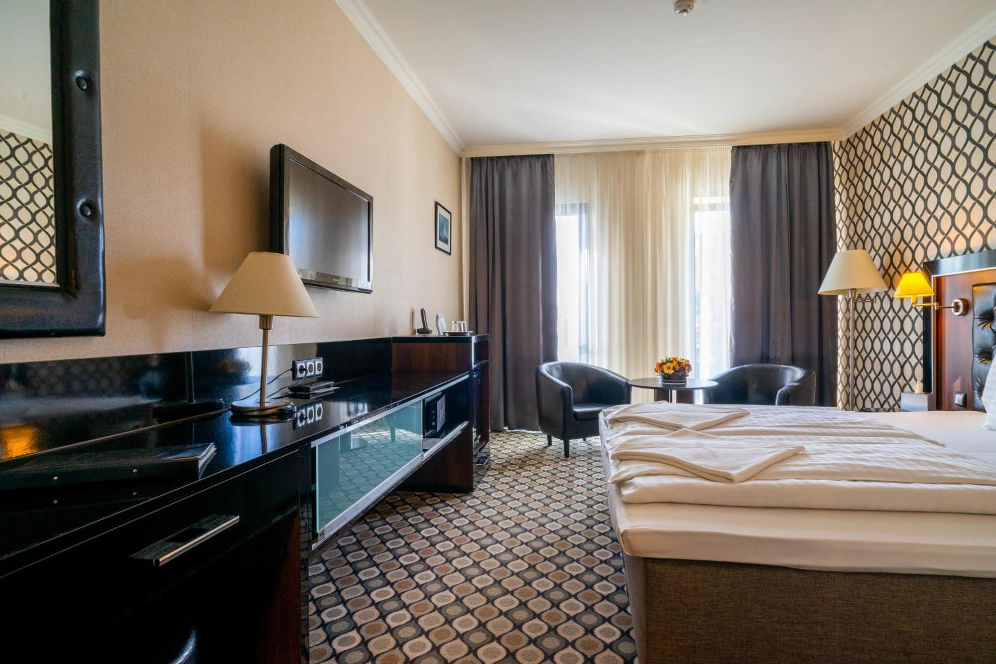 Hotel Castello & Thermal Spa Siklós Extérieur photo