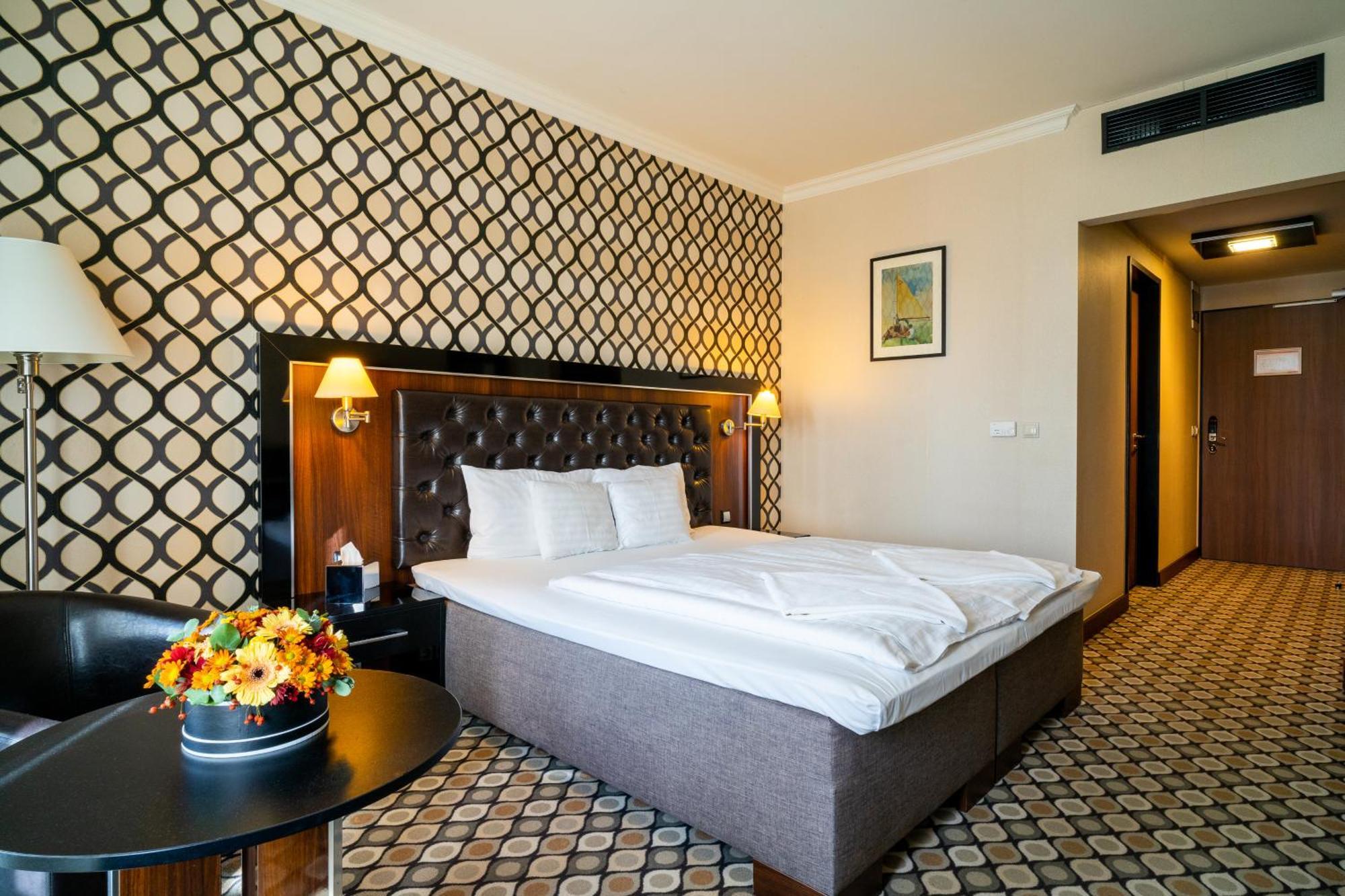 Hotel Castello & Thermal Spa Siklós Extérieur photo
