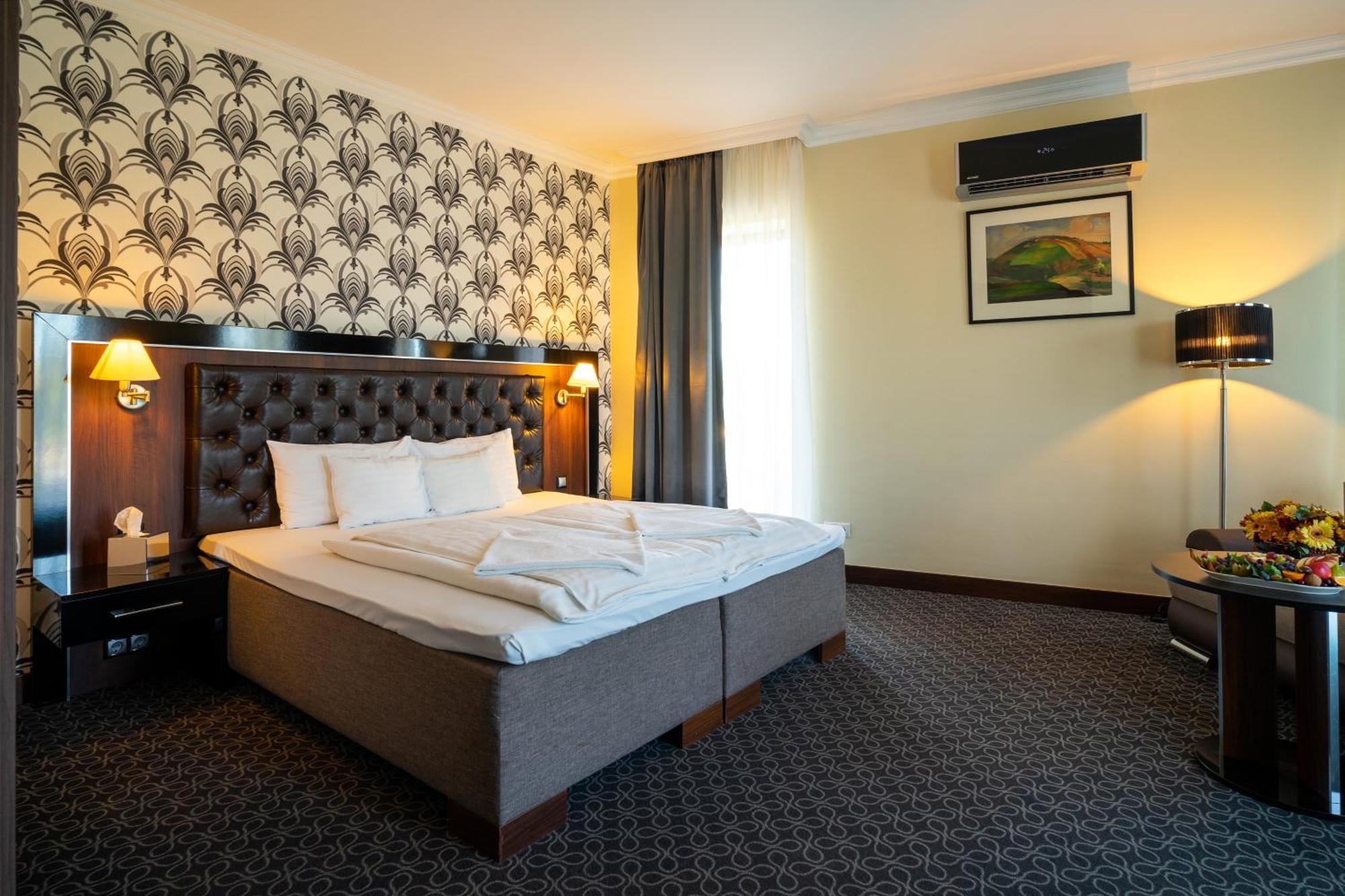 Hotel Castello & Thermal Spa Siklós Extérieur photo
