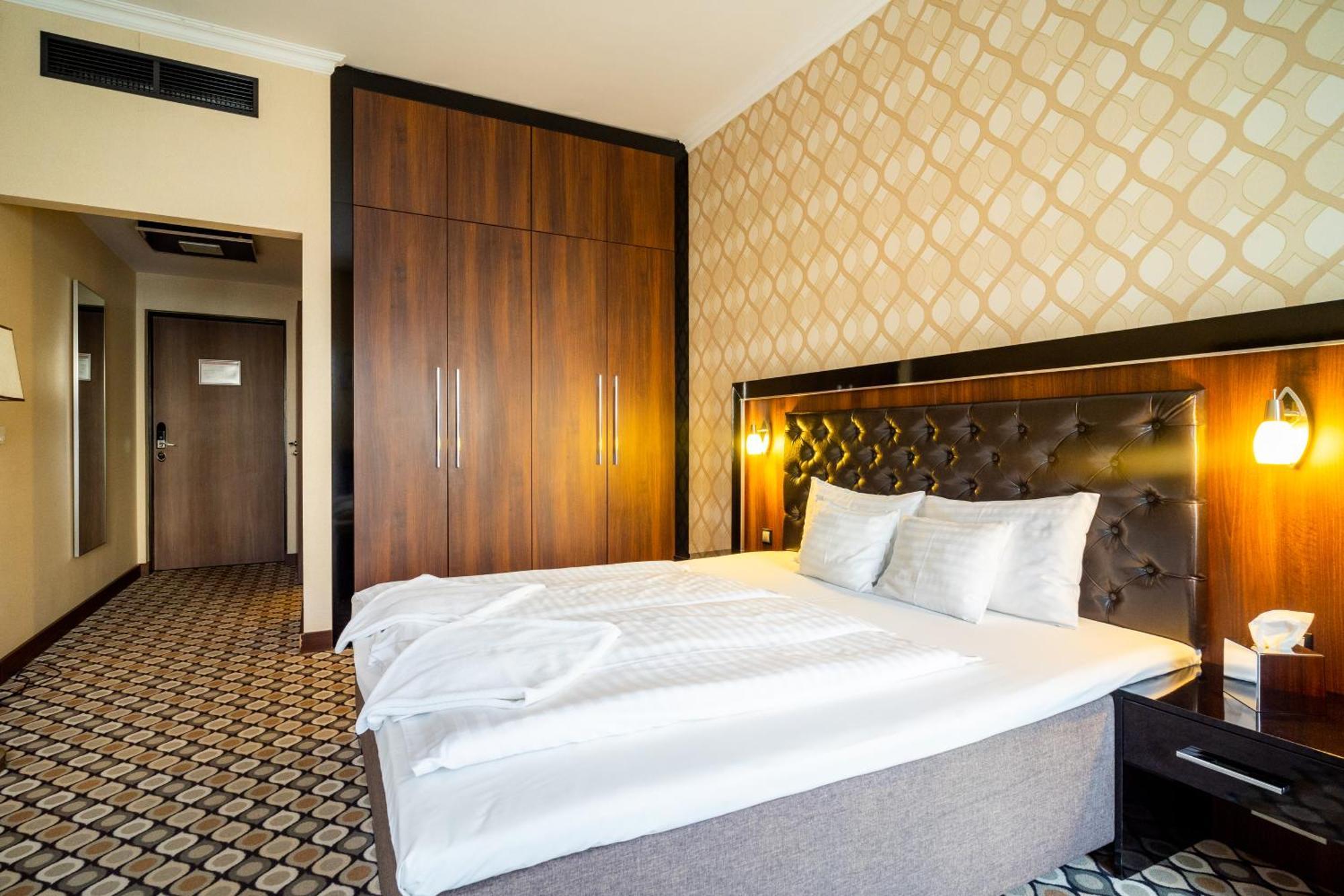 Hotel Castello & Thermal Spa Siklós Extérieur photo